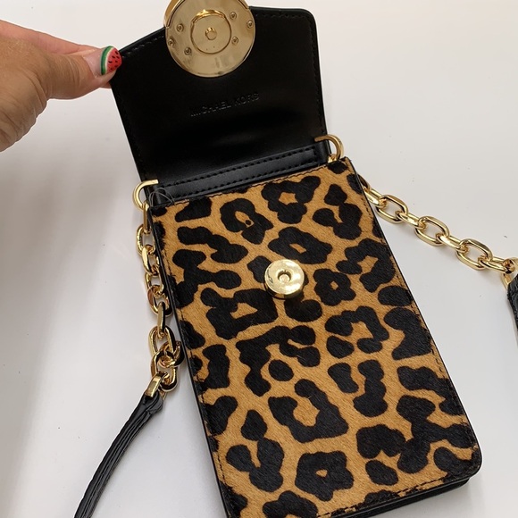 Michael Kors Carmen Leopard Print Logo Small Phone Case Xbody Bag HairCalf Black - Picture 2 of 16